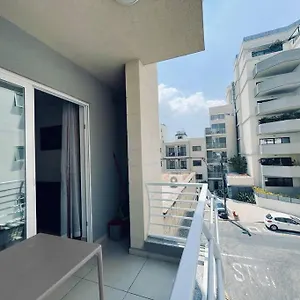 Stylish Modern 4 Paceville Appartement